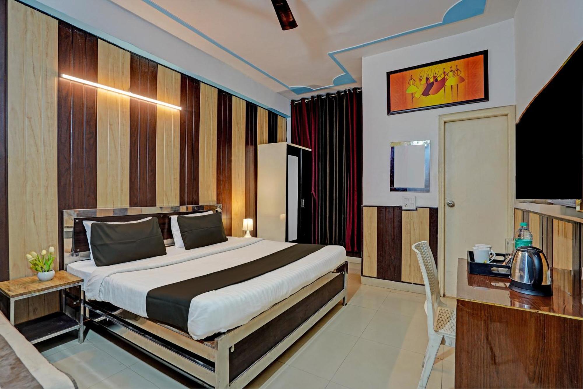Hotel O Greno House Near Pvr Ansal Plaza نويدا الكبرى المظهر الخارجي الصورة