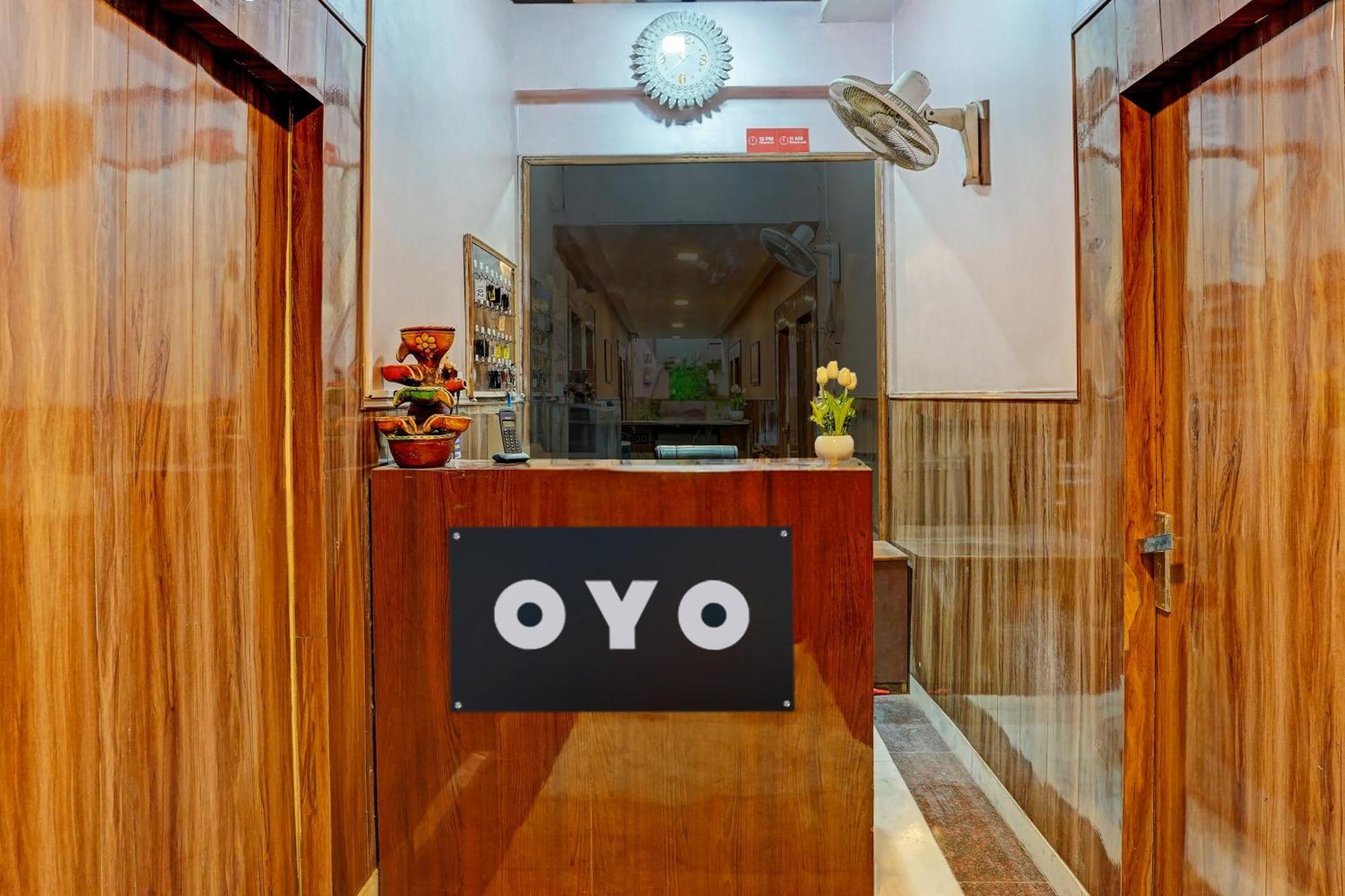 Hotel O Greno House Near Pvr Ansal Plaza نويدا الكبرى المظهر الخارجي الصورة