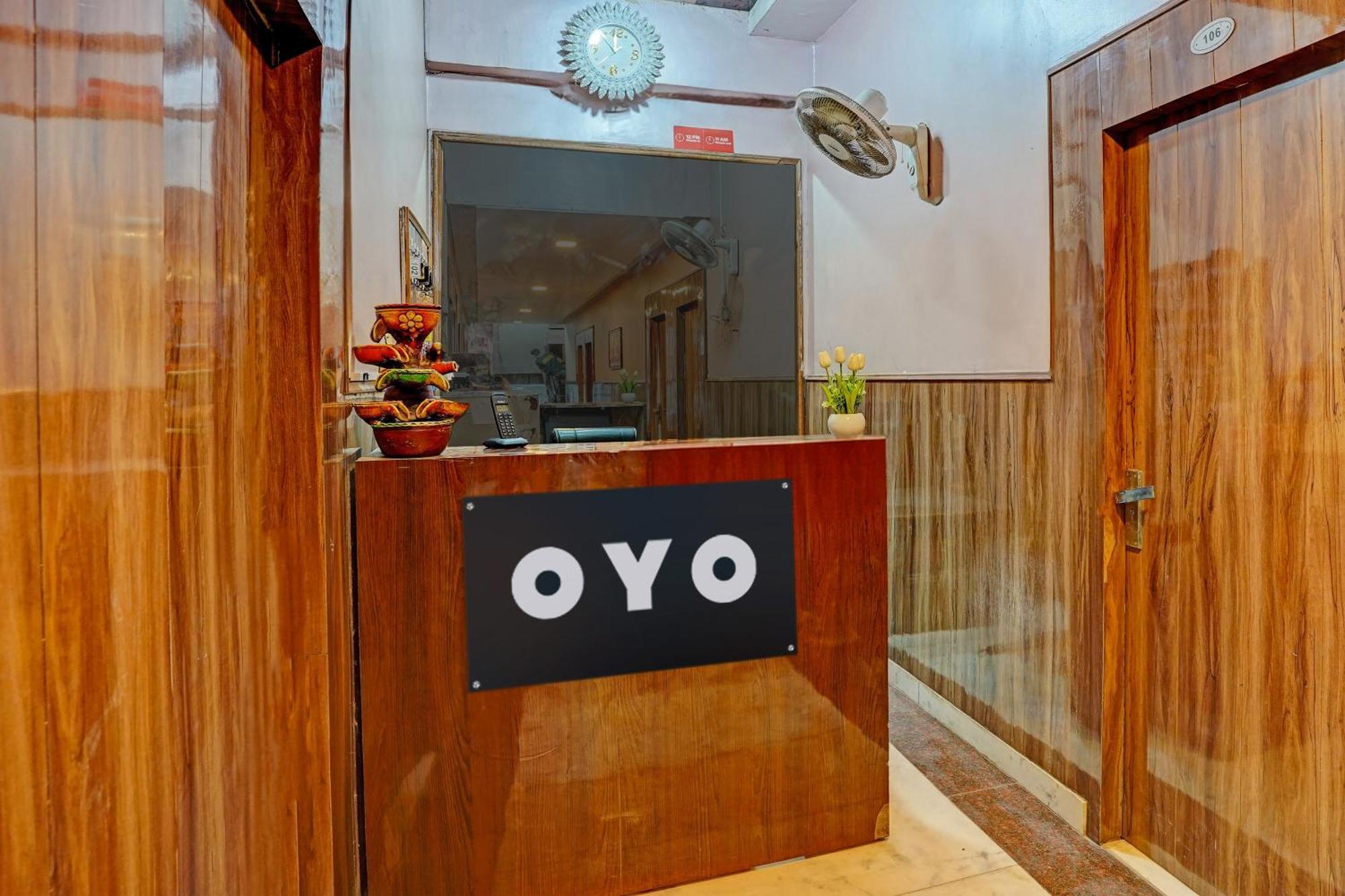 Hotel O Greno House Near Pvr Ansal Plaza نويدا الكبرى المظهر الخارجي الصورة