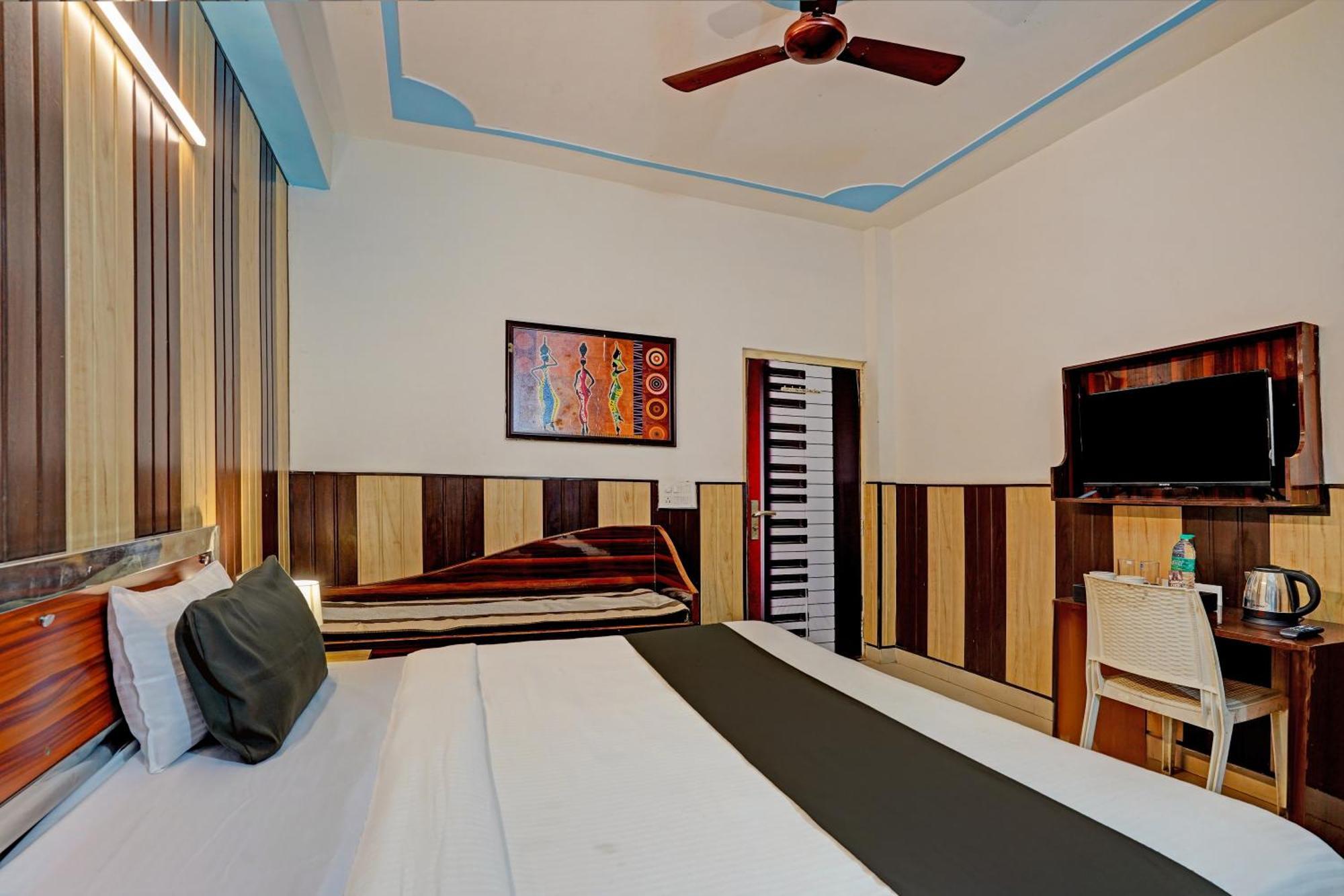 Hotel O Greno House Near Pvr Ansal Plaza نويدا الكبرى المظهر الخارجي الصورة